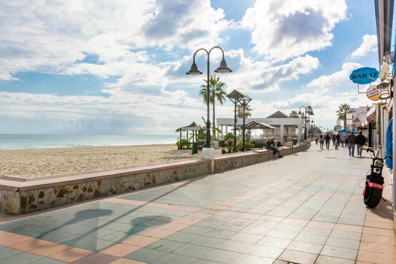 Sf Carihuela Luxury Suite 토레몰리노스 외부 사진